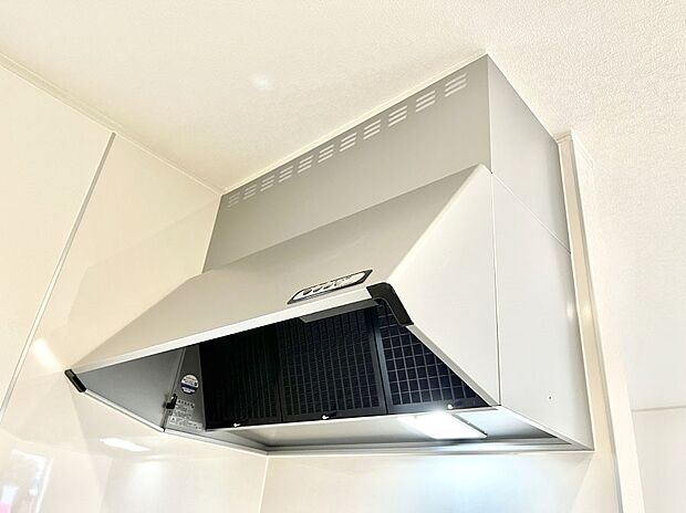 【レンジフード】基本的なお手入れはフィルターのみ！お手入れのしやすさも魅力です。