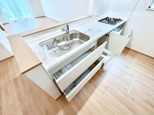 【スライド収納】使いやすさを優先したスライド式収納タイプ！