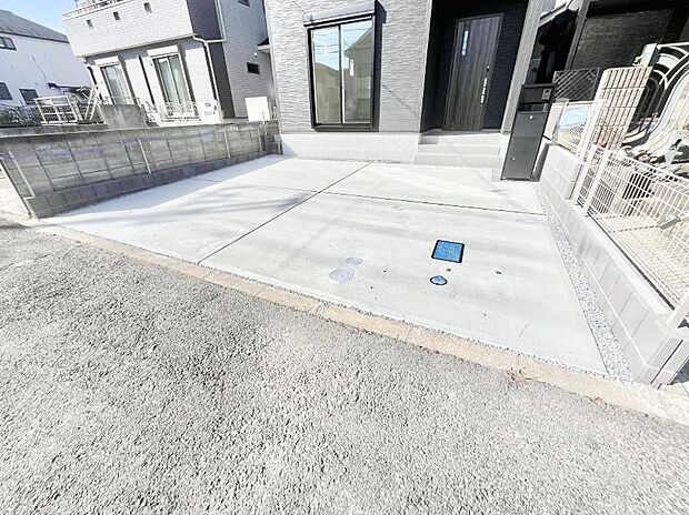 【駐車場】生活に欠かせない駐車スペース。