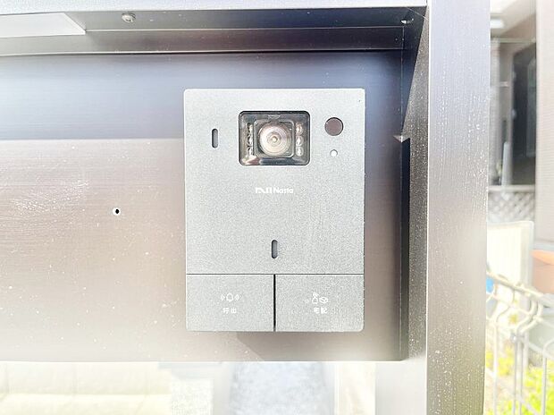 【その他現地】ＴＶモニター付インターホンでセキュリティ面にも配慮。