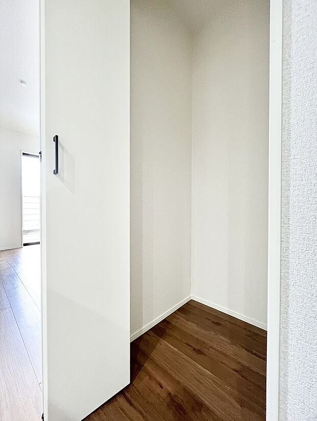 【収納】キッチンにはパントリー！食材のストックはもちろん、日用品の収納など使い方はいろいろ！