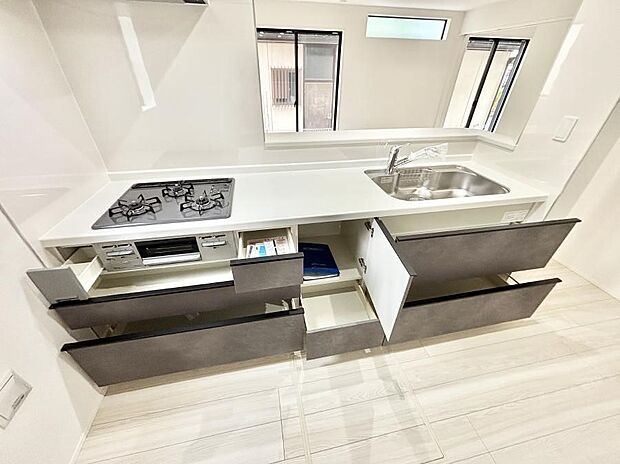 【スライド収納】使いやすさを優先したスライド式収納タイプ!