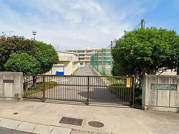 柏市立光ヶ丘中学校(約2,480m)