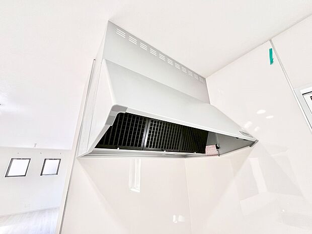 【レンジフード】基本的なお手入れはフィルターのみ!お手入れのしやすさも魅力です。