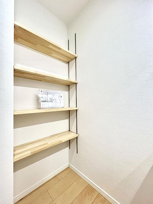 【リネンスペース】便利なリネン庫で、スッキリした使いやすい洗面室に