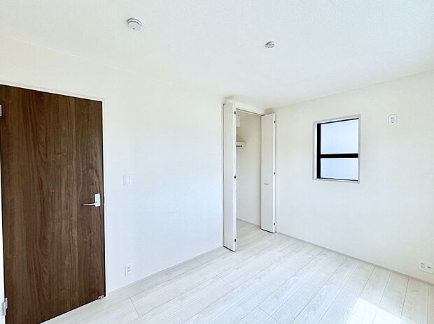 【洋室】自分だけのスペース、どんなお部屋にするかとっても楽しみですね!