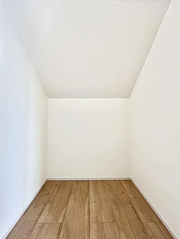 【ウォークインクローゼット】ウォークインクローゼットのある住まいでスッキリ快適な生活を