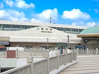 京葉線舞浜駅　 1400m(18分)