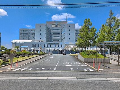 ライフ市川国分店 190m