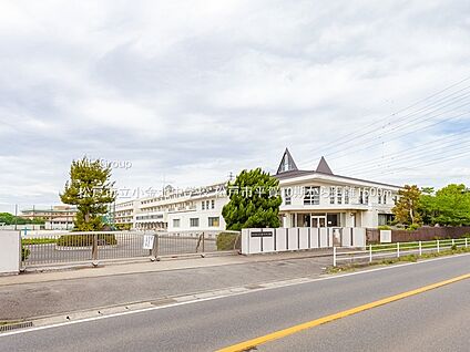 松戸市立小金北中学校 1500m(19分)