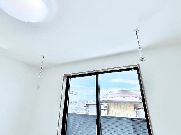 【室内物干し】室内物干しポール。梅雨や花粉の時期に大活躍します。  