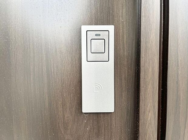 【玄関】ラクラク開錠!スマートコントロールキー。