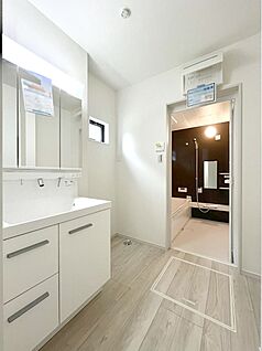 脱衣場