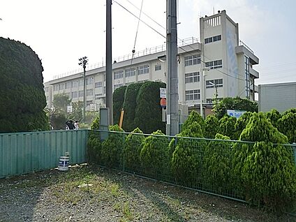 市川市立高谷中学校 904m(12分)