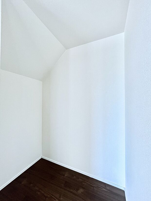 【その他内観】ちょっとした作業をするのに便利なヌック