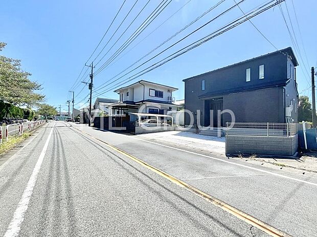 【前面道路含む現地写真】堂々完成！！ ここから始まる新生活を応援いたします！ 