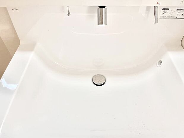 【ハンドシャワー水栓】ハンドシャワー付き!使いやすい洗面台。