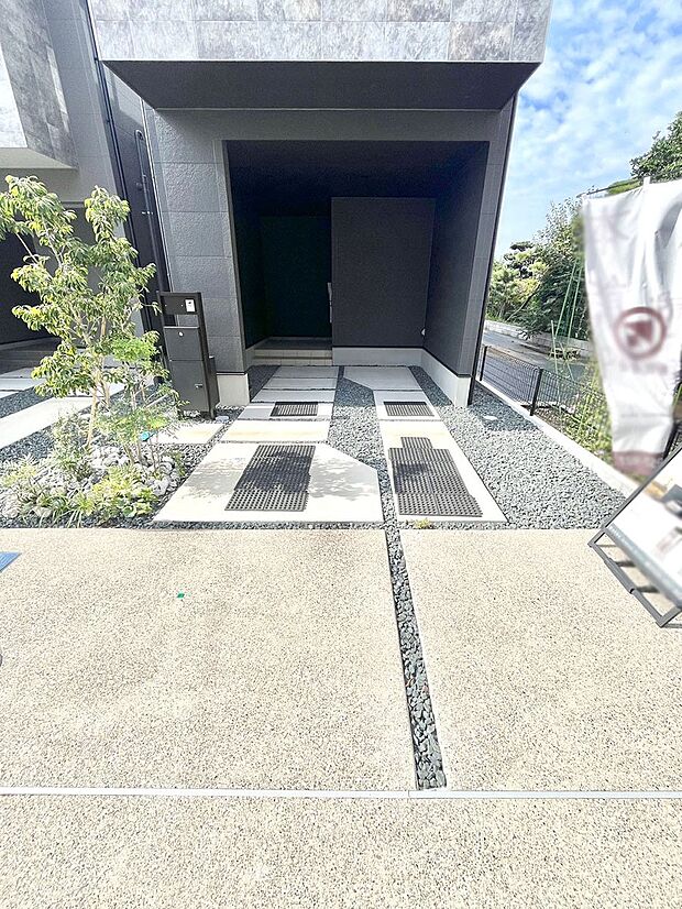 【駐車場】生活に欠かせない駐車スペース。