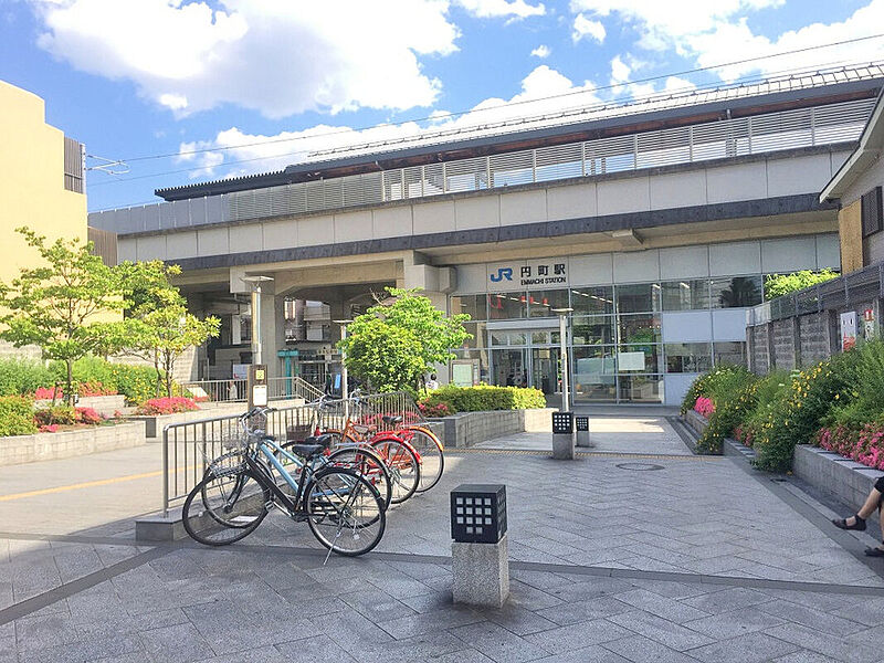 【車・交通】JR嵯峨野線「円町」駅