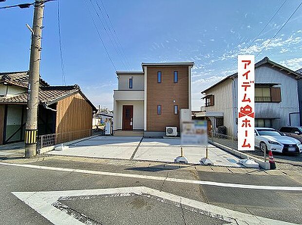 ●○●○1号棟外観写真○●○●
平日の案内も可能です♪
お気軽にお問い合わせください!