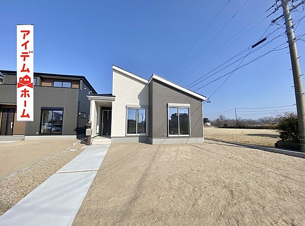 ●○●○2号棟外観写真○●○●
平日の案内も可能です♪
お気軽にお問い合わせください!