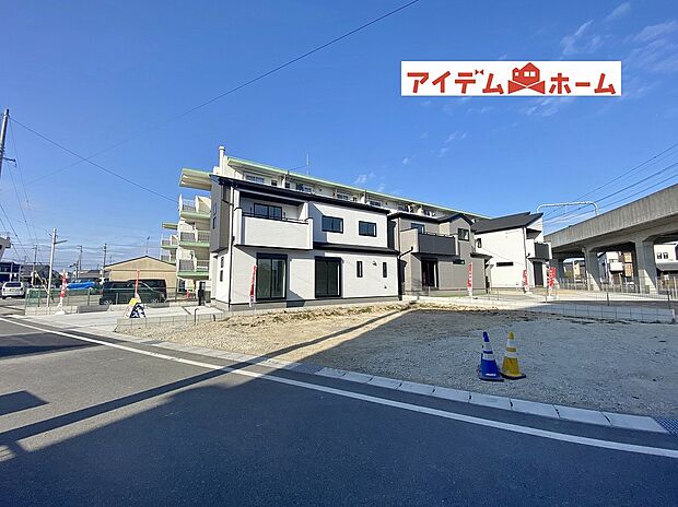 ●○●○5号棟・7号棟全体外観写真○●○●
平日の案内も可能です♪
お気軽にお問い合わせください!