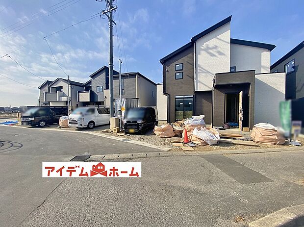 ●○●○6号棟・7号棟外観写真○●○●
平日の案内も可能です♪
お気軽にお問い合わせください!