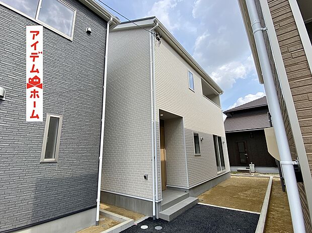 ●○●○2号棟外観写真○●○●
平日の案内も可能です♪
お気軽にお問い合わせください!