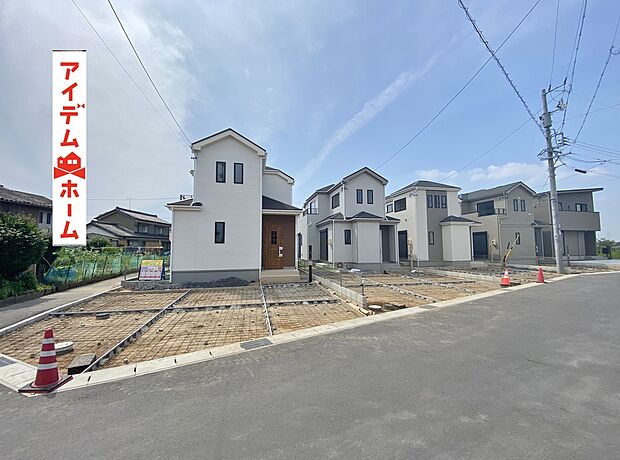 ●○●○全体外観写真○●○●
平日の案内も可能です♪
お気軽にお問い合わせください!