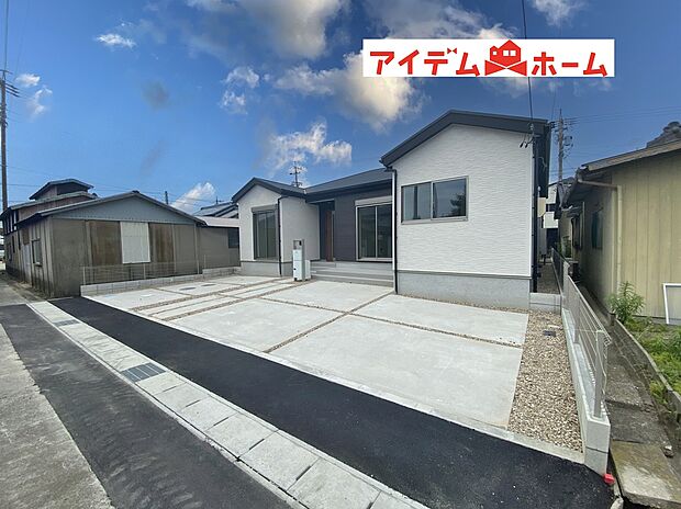 ●○●○2号棟外観写真○●○●
平日の案内も可能です♪
お気軽にお問い合わせください!