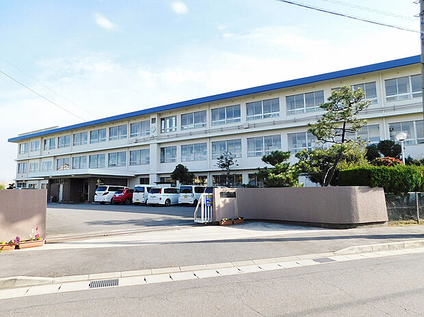 西尾市立 平坂小学校(約728m)