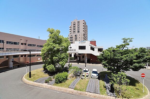 名鉄三河線「三河高浜」駅(約400m)