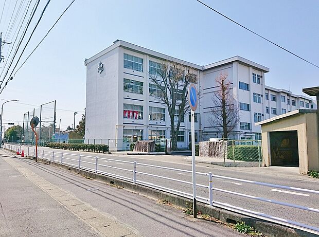 豊田市立猿投台中学校（約900m）