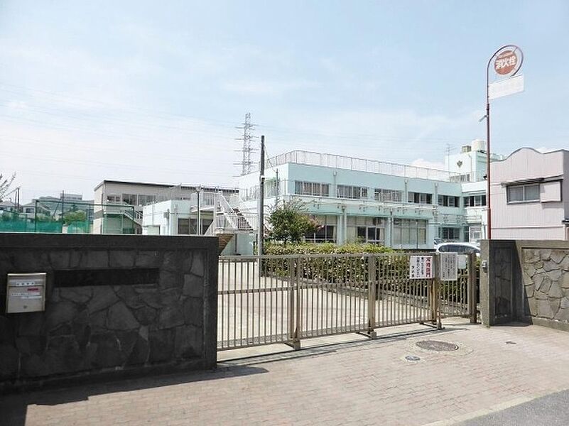 【車・交通】横浜市立矢向中学校