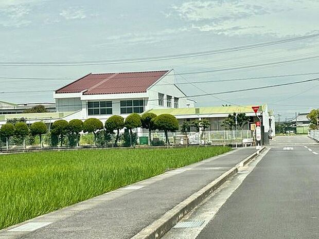 宇多津町立宇多津幼稚園（約461m）