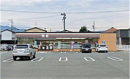 セブンイレブン飯塚片島店 452m