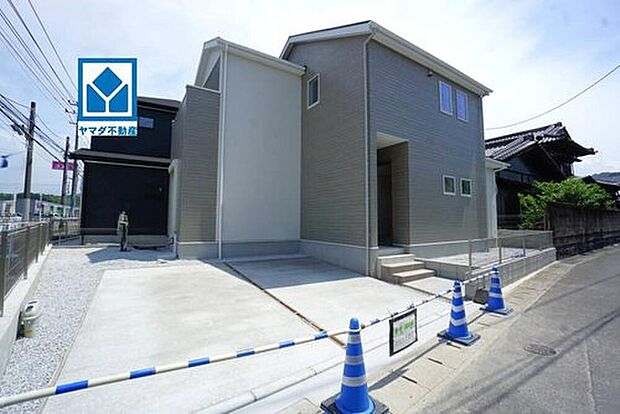 【外観】1号棟。西鉄バス「井野本村」停徒歩3分!香椎線「宇美」駅まで自転車で約11分!(1.7km)ンビニまで徒歩4分!スーパーまで徒歩13分^^