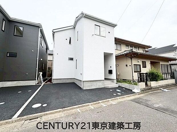 八千代台駅まで徒歩19分、京成大和田駅も徒歩19分で2路線利用可能！通勤通学に便利ですね！