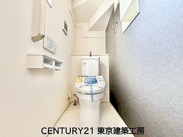 【トイレ】◇汚れやすいトイレだからこそ、清潔感のあるホワイトで統一しています。より綺麗な状態をキープしたいと思えるでしょう♪
