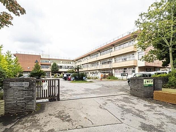 八千代市立八千代台西小学校（約820m）