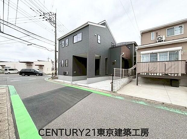 【前面道路含む現地写真】車の出入りや道路幅、交通量、周辺の街並みなど写真だけでは分かりにくい点も現地で確認できます。