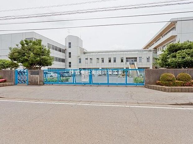 四街道市立四街道北中学校(約1,537m)