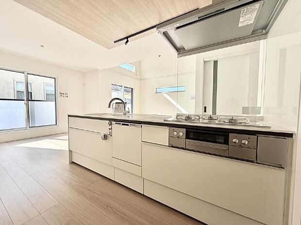 ■家族の絆を深める、温もりのあるキッチン