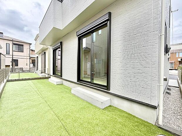 ■暮らしに潤いを与える、緑が取り入れられた住まいです