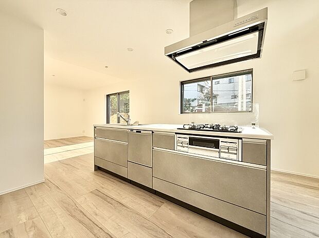 ■家族の絆を深める、温もりのあるキッチン