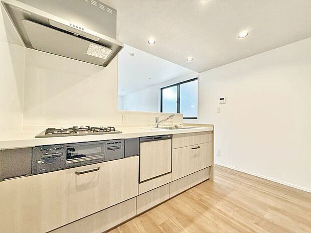 ■シンプルで美しく心地よい時間を生むキッチン空間