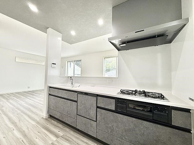 ■美味しい時間が生まれる、笑顔あふれるキッチン