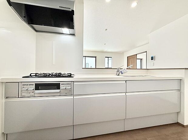 ■シンプルで機能的、毎日使いやすいキッチン