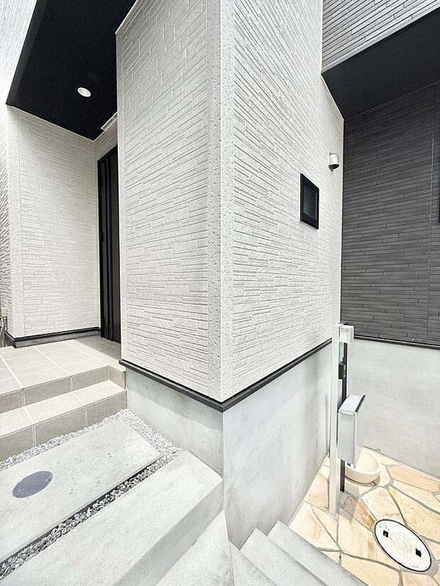 【玄関】■ ここから始まる、笑顔あふれる毎日