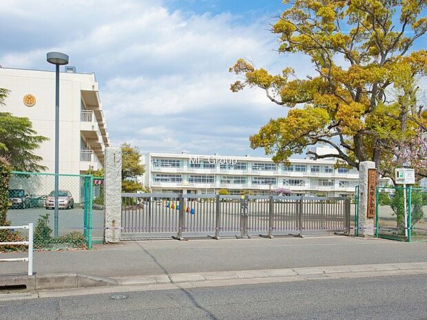 伊勢原市立大田小学校(約1,040m・徒歩13分)